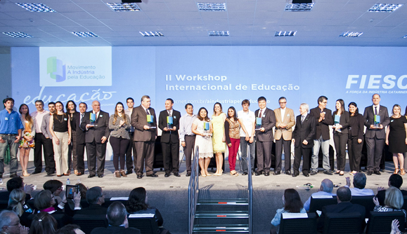 FIESC premia ações educacionais